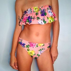 Bluc. Floral Medium Top, XS Bottom, Bikini Set